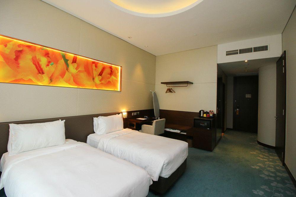 Resorts World Sentosa - Festive Hotel Singapore Eksteriør billede Deluxe room